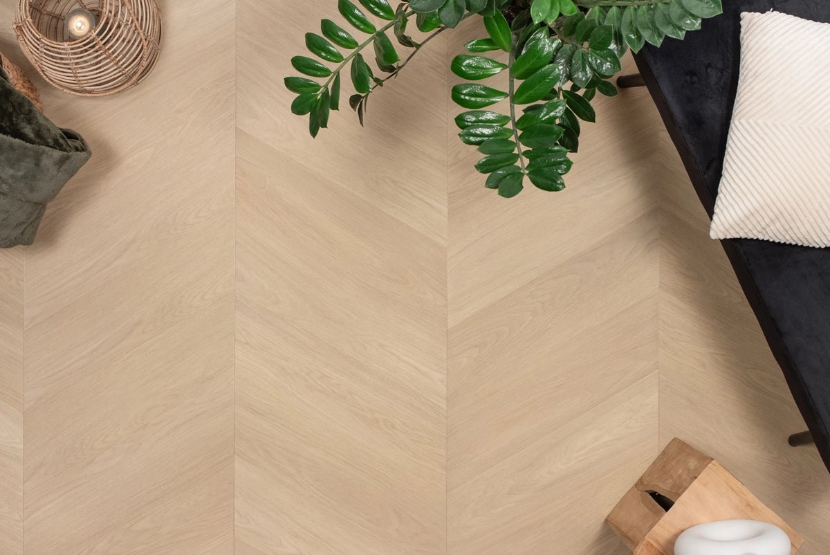 Floer Chevron Plak PVC Natuur Eiken MEGAMAT FLR-3571 - Hongaarse Punt - Solza.nl